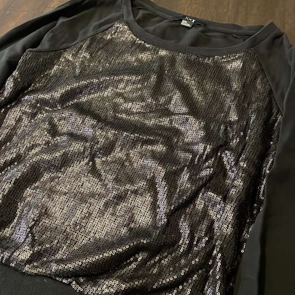 Sequined lightweight sweatshirt - Picture 3 of 4